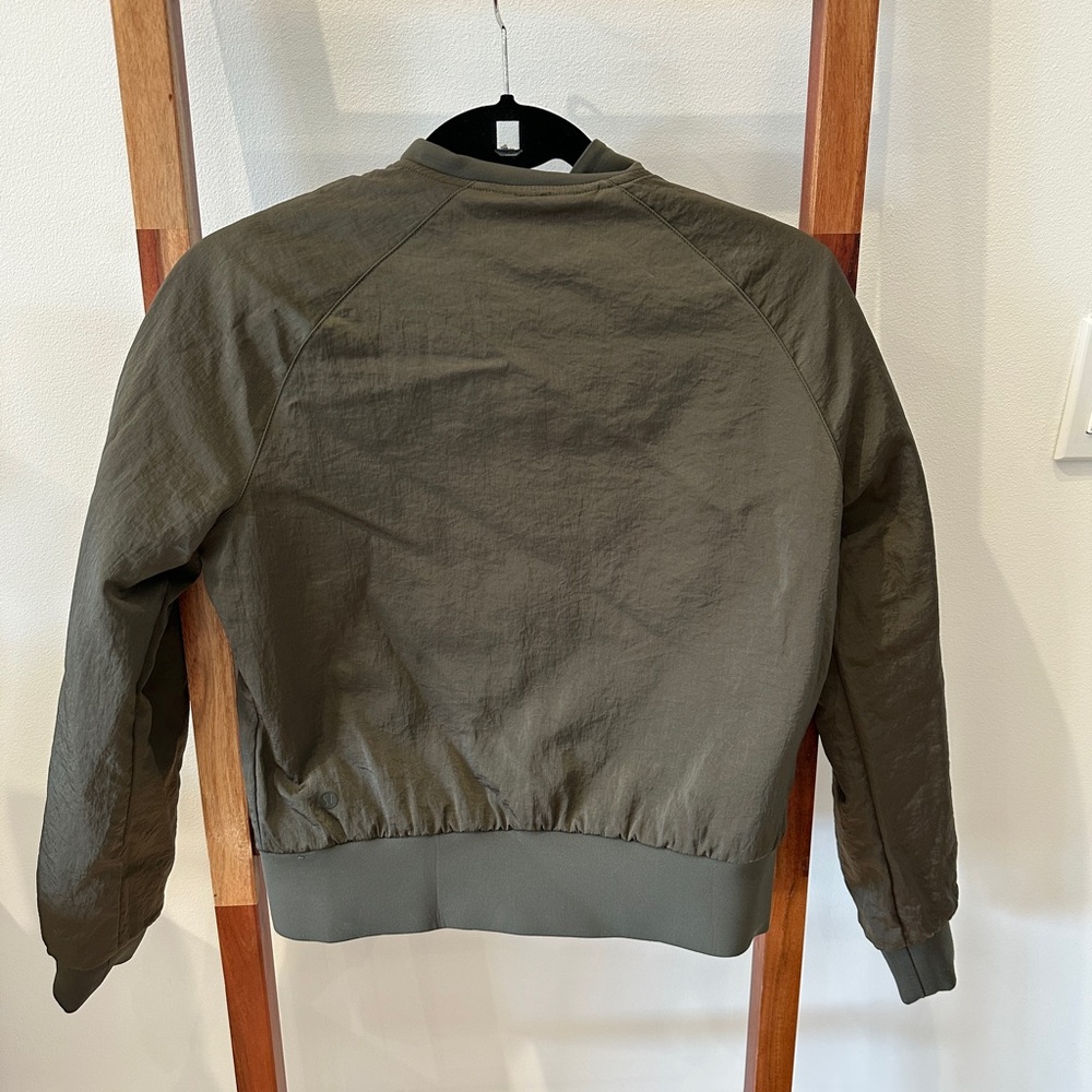 Lululemon Reversible Bomber Jacket - Picture 5 of 6
